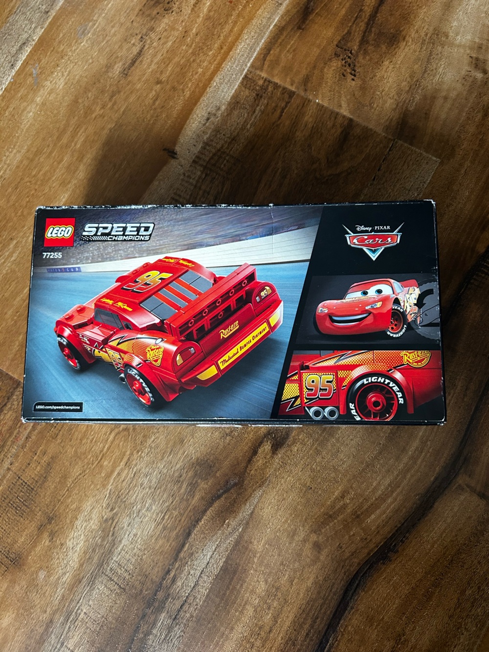 LEGO Speed Champions Disney Pixar Cars
Lightning McQueen Set - Picture 3 of 3